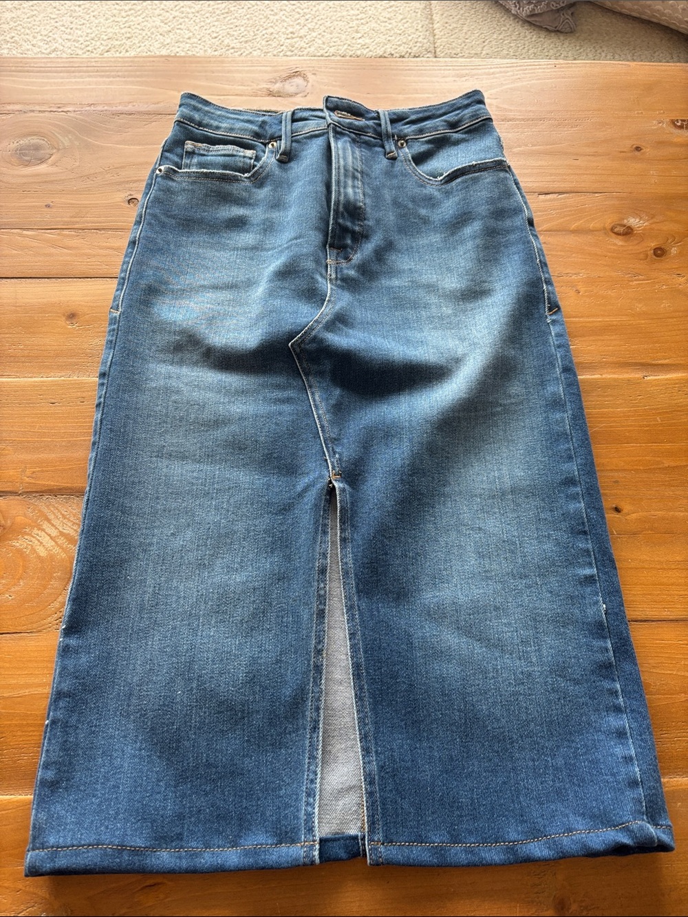 Good American Denim Midi Skirt in Blue Wash with Front Slit